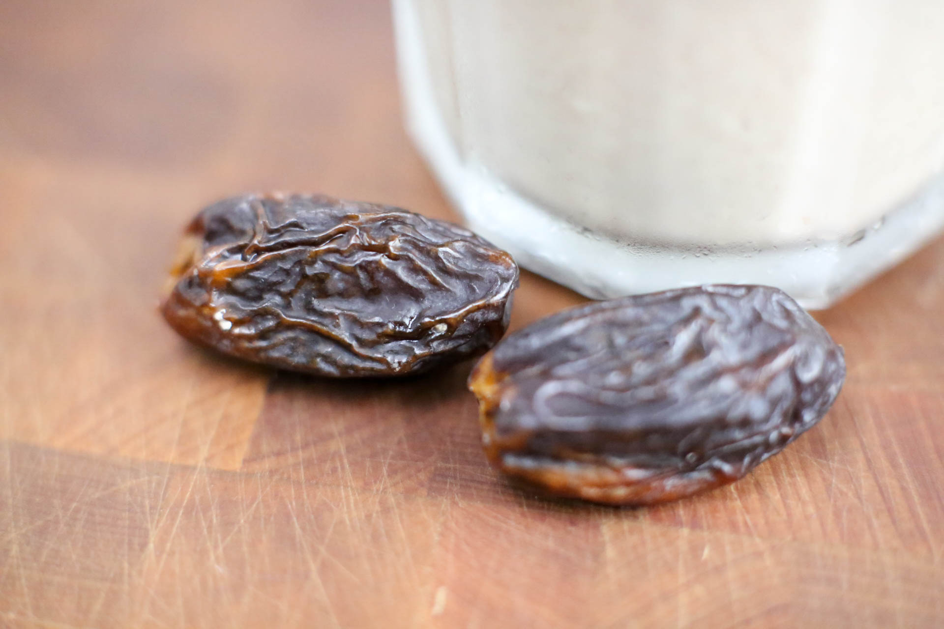 Smoothie Recipes with Dates (medjool)